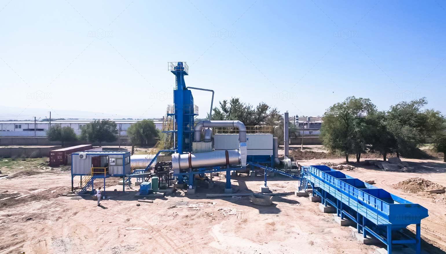 Асфальтобетонный завод мощностью 80 тонн установлен в Узбекистане